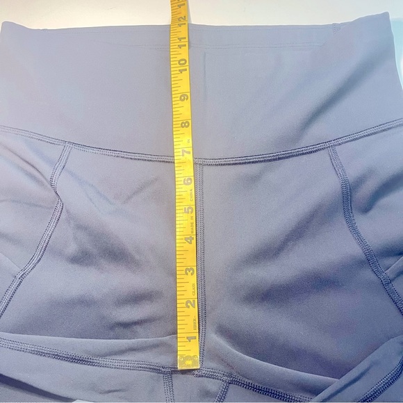 Athleta Navy legging with pockets - Picture 2 of 16